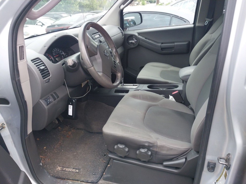 2010 Nissan Xterra Image 9