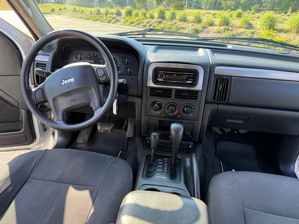 2003 Jeep Grand Cherokee Image 14