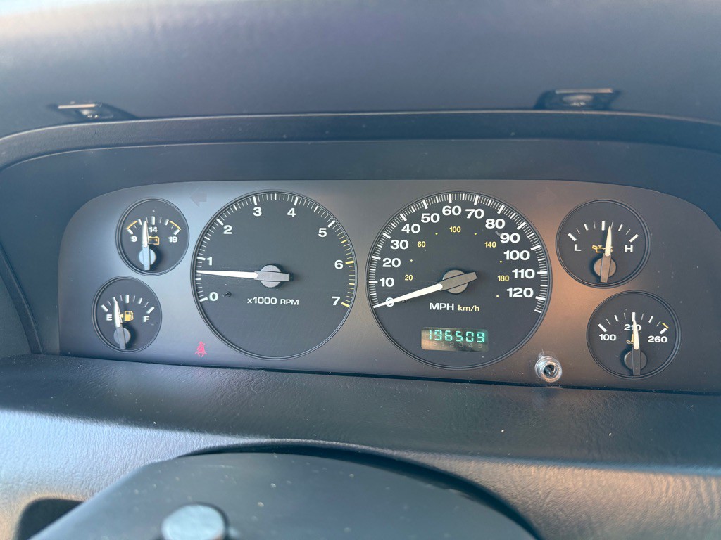 2003 Jeep Grand Cherokee Image 22