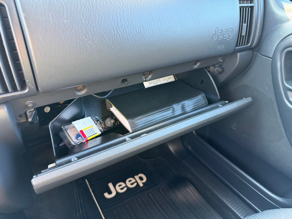 2003 Jeep Grand Cherokee Image 26