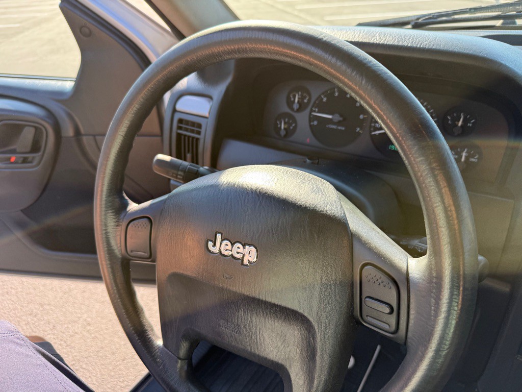 2003 Jeep Grand Cherokee Image 29