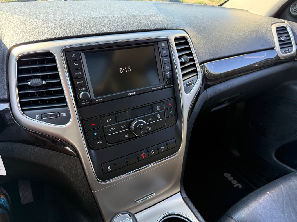 2013 Jeep Grand Cherokee Image 22