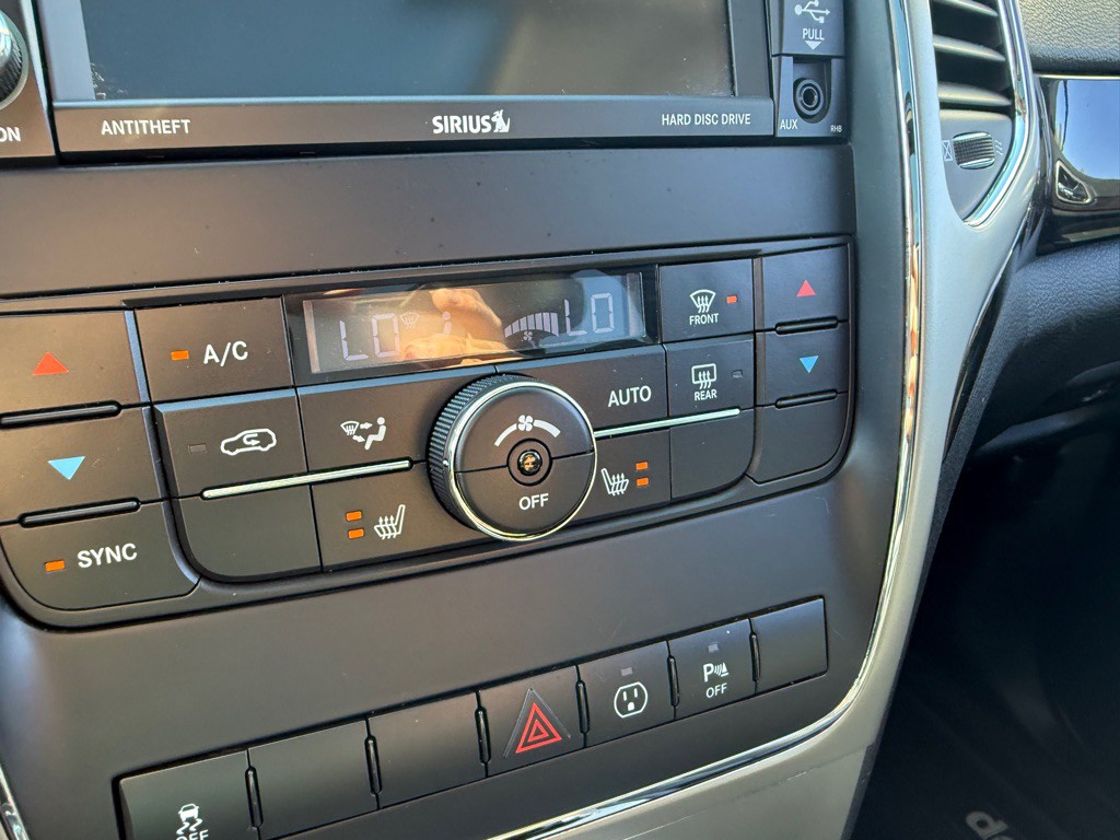 2013 Jeep Grand Cherokee Image 23