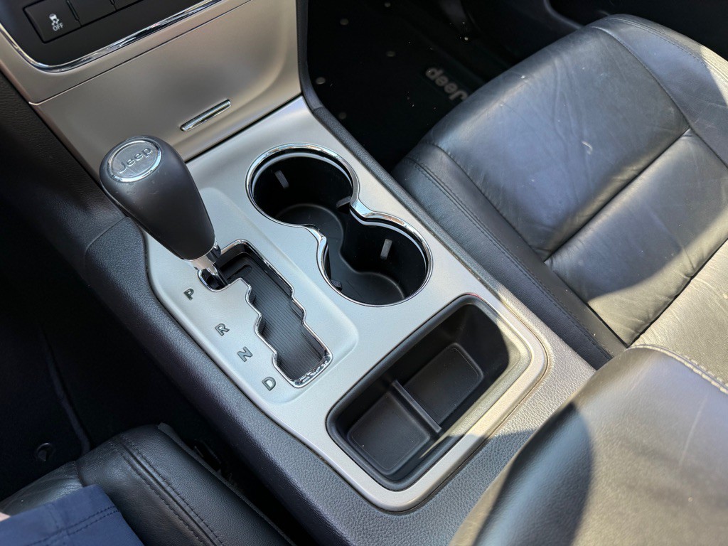 2013 Jeep Grand Cherokee Image 25