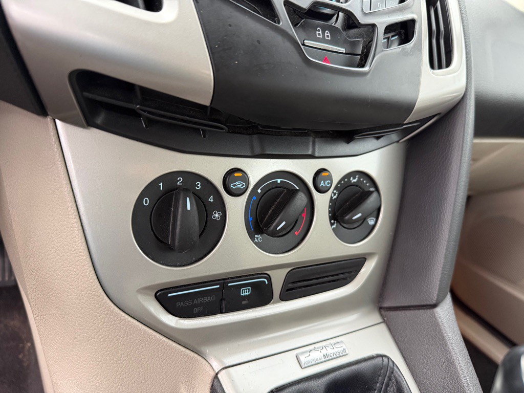 2014 Ford Focus Image 10