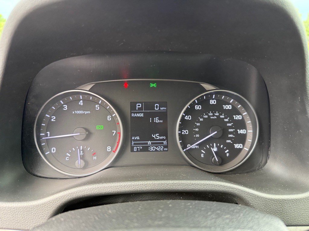 2017 Hyundai Elantra Image 17