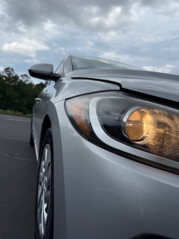 2017 Hyundai Elantra Image 28