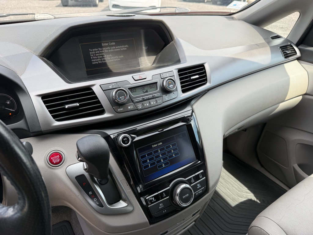 2014 Honda Odyssey Image 11