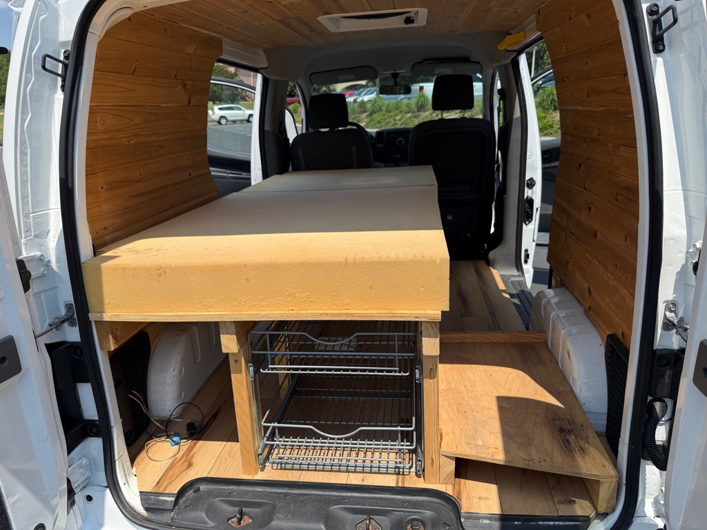 2014 Nissan NV200 Image 12