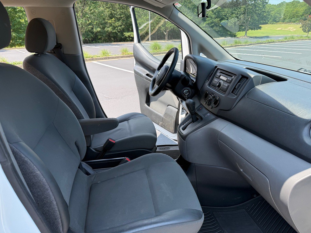 2014 Nissan NV200 Image 15