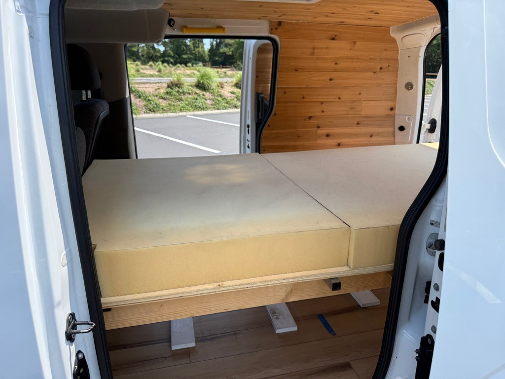 2014 Nissan NV200 Image 20
