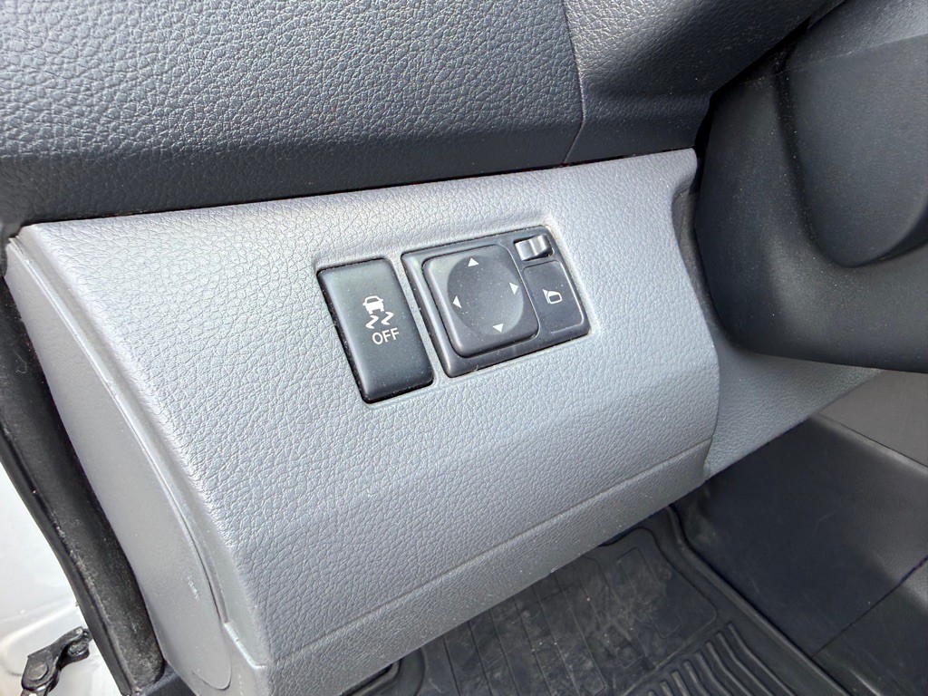 2014 Nissan NV200 Image 37