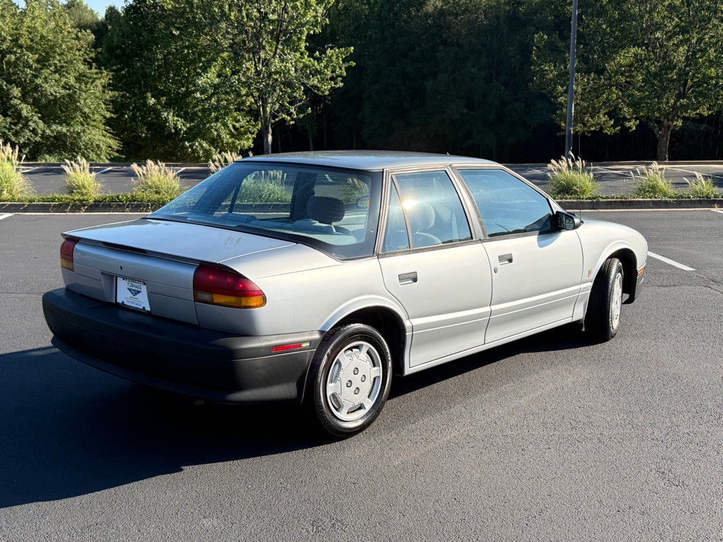 1995 Saturn SL1 Image 9