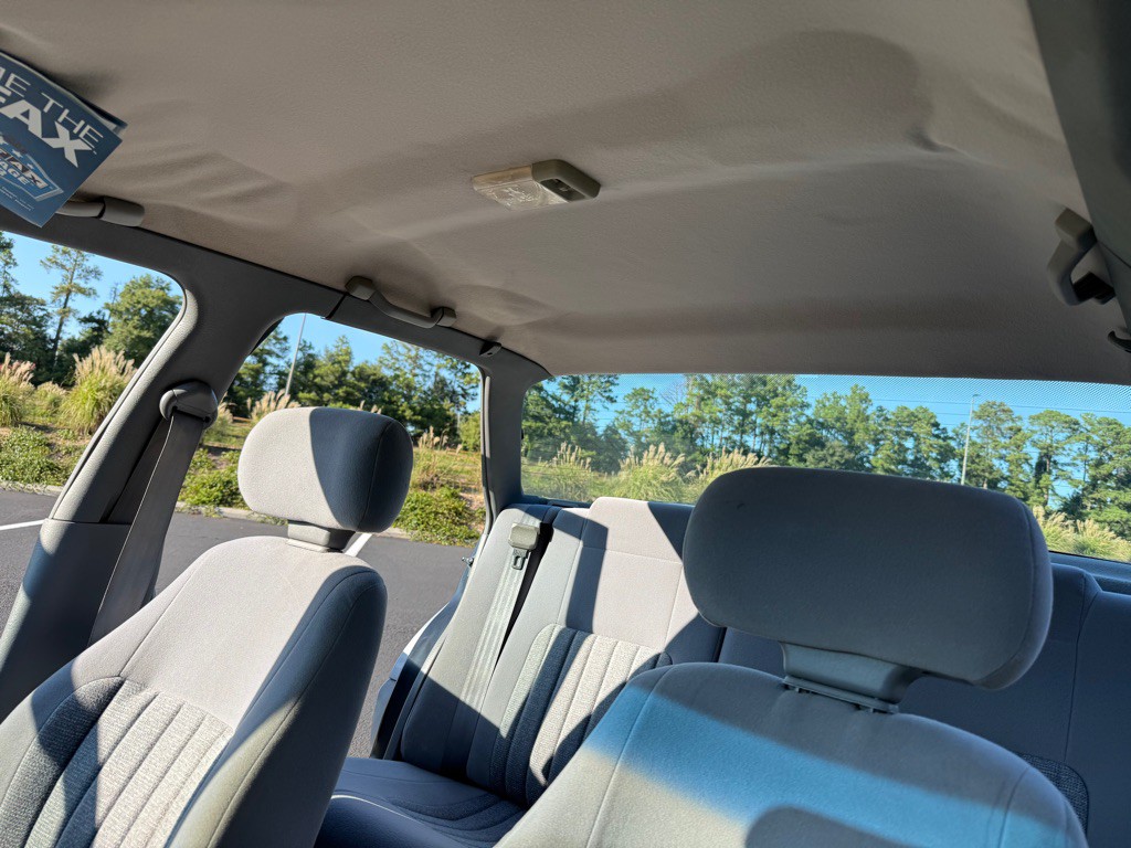 1995 Saturn SL1 Image 22