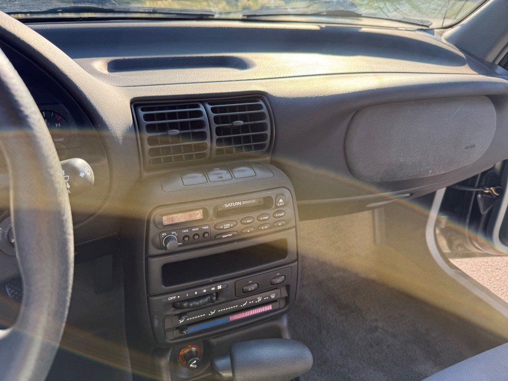 1995 Saturn SL1 Image 24