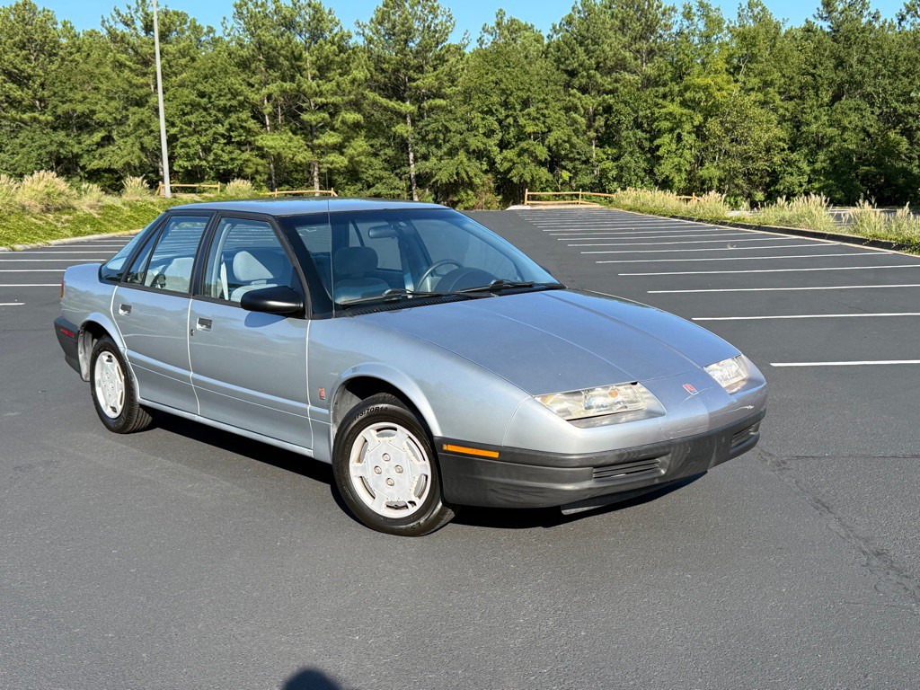 1995 Saturn SL1 Image 1