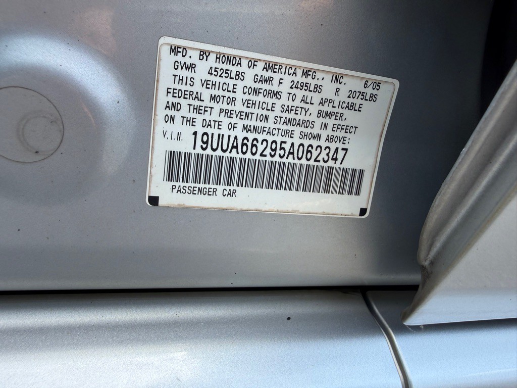 2005 Acura TL Image 33