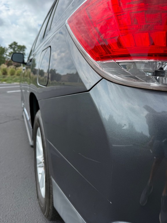 2013 Toyota Highlander Image 30