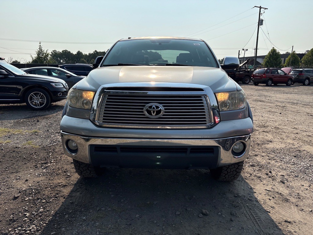 2011 Toyota Tundra Image 2