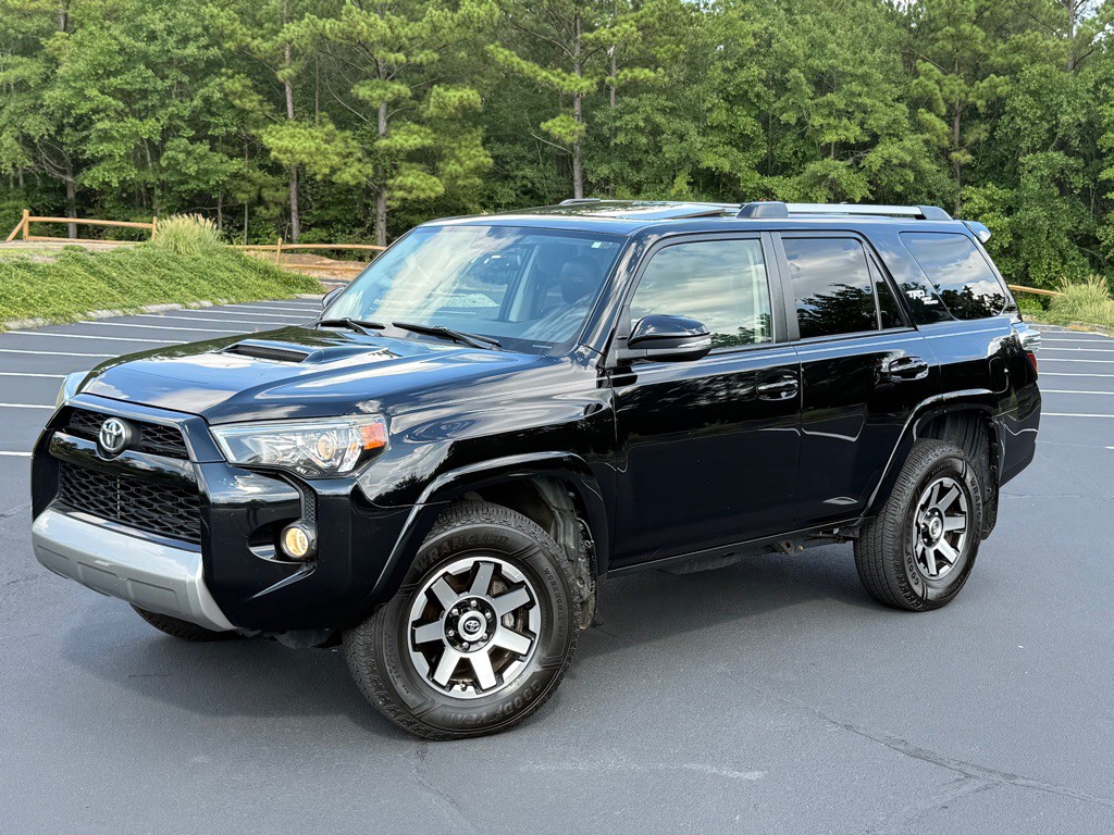 2017 Toyota 4Runner Image 3