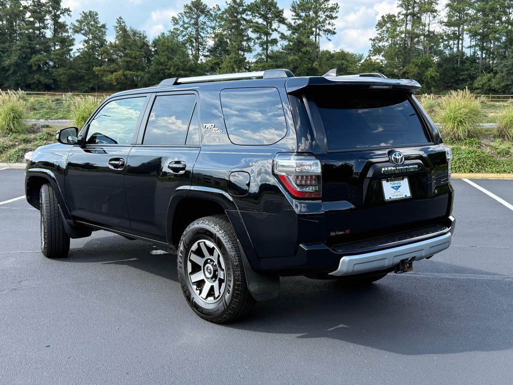2017 Toyota 4Runner Image 9