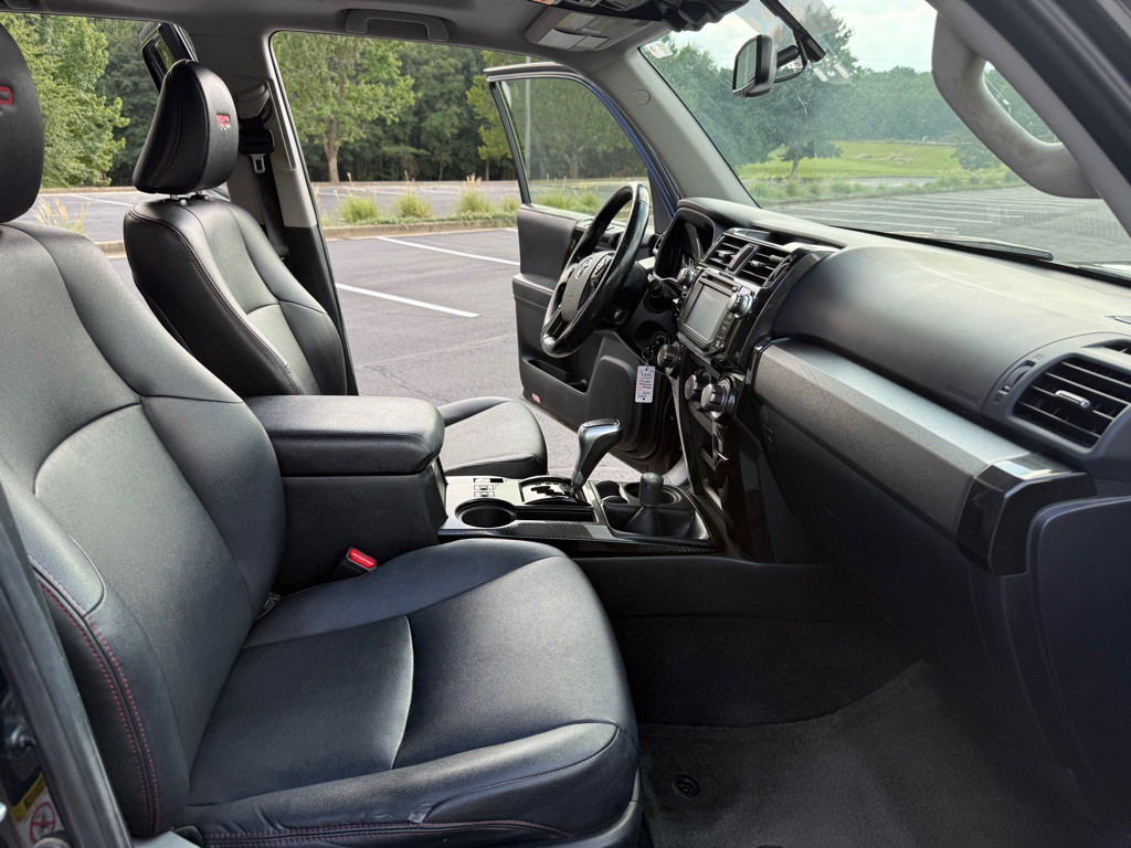 2017 Toyota 4Runner Image 14