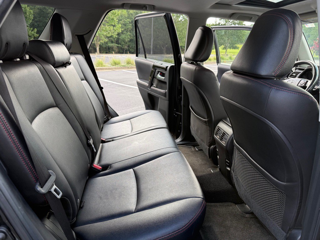 2017 Toyota 4Runner Image 16