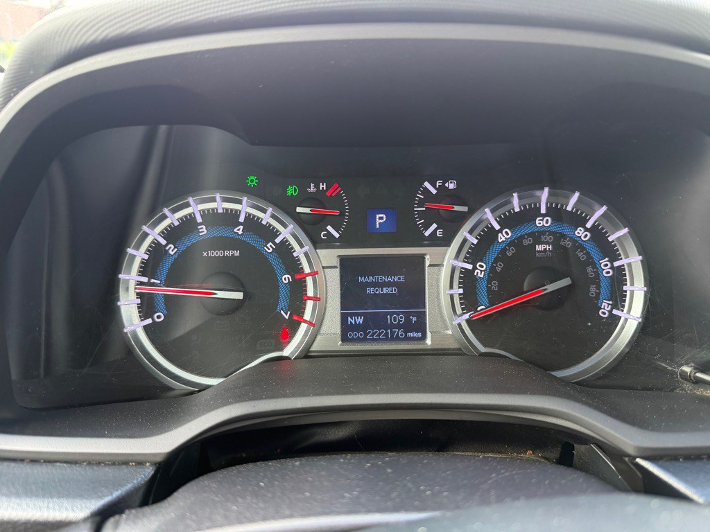 2017 Toyota 4Runner Image 19