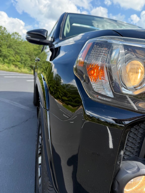 2017 Toyota 4Runner Image 30