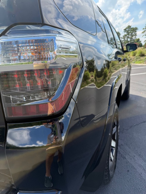 2017 Toyota 4Runner Image 33