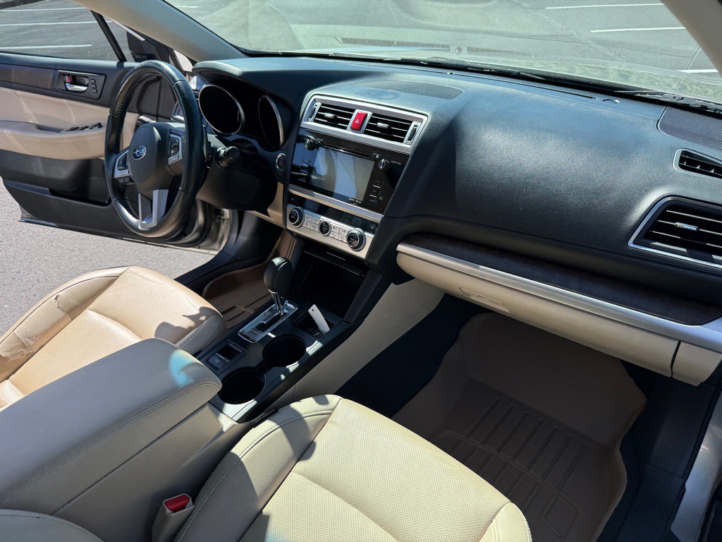 2016 Subaru Outback Image 17
