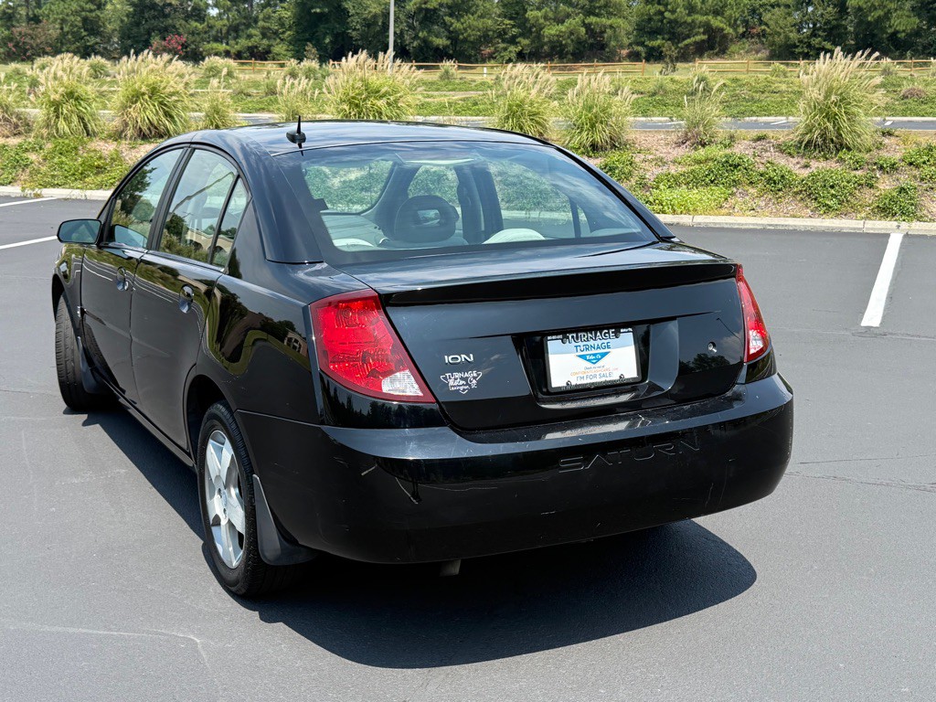2007 Saturn ION Image 8