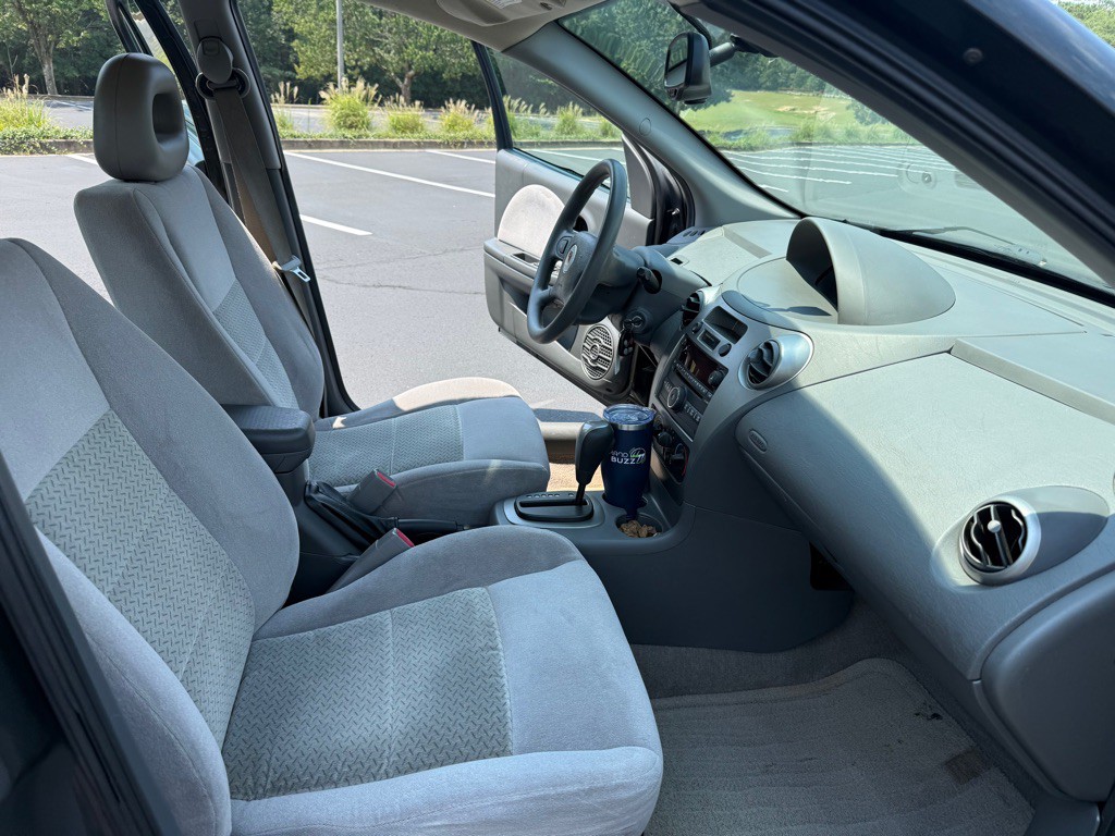 2007 Saturn ION Image 13