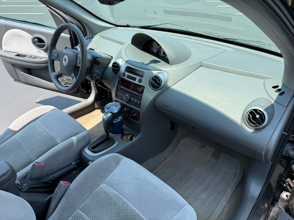 2007 Saturn ION Image 14