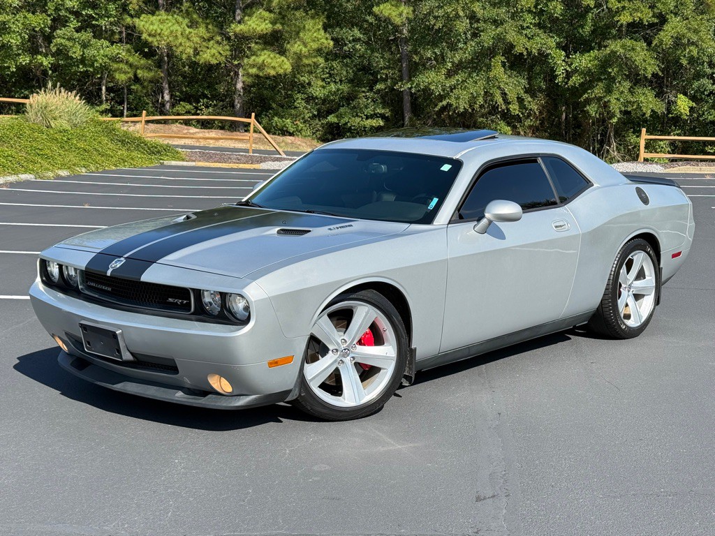 2008 Dodge Challenger Image 2