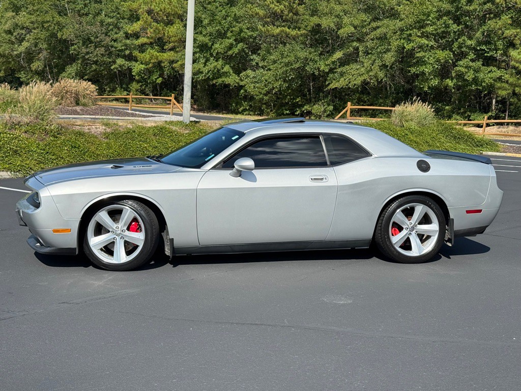 2008 Dodge Challenger Image 4