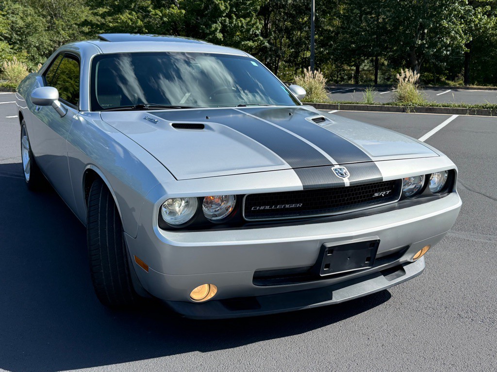 2008 Dodge Challenger Image 7