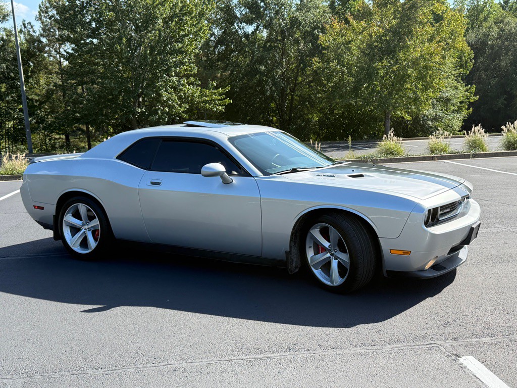 2008 Dodge Challenger Image 10