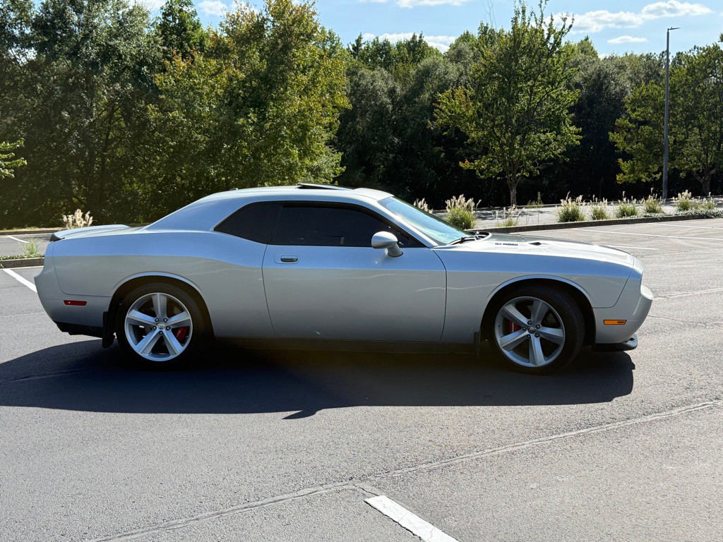 2008 Dodge Challenger Image 11