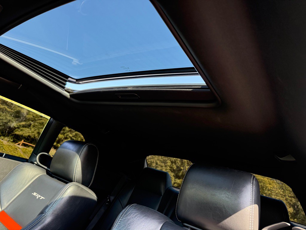 2008 Dodge Challenger Image 44