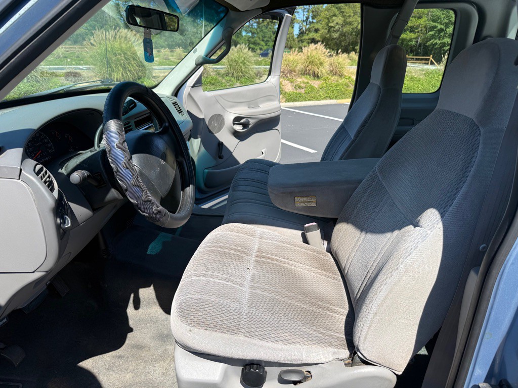 1998 Ford F-150 Image 12