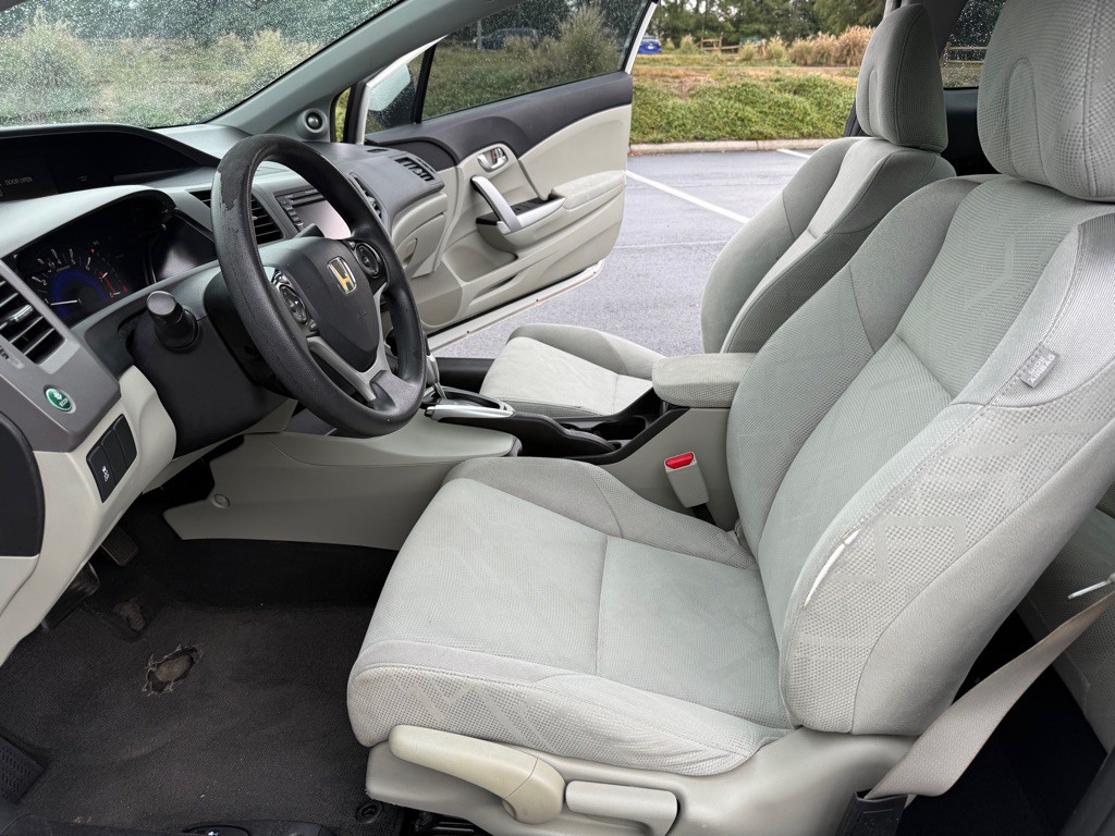 2012 Honda Civic Image 11