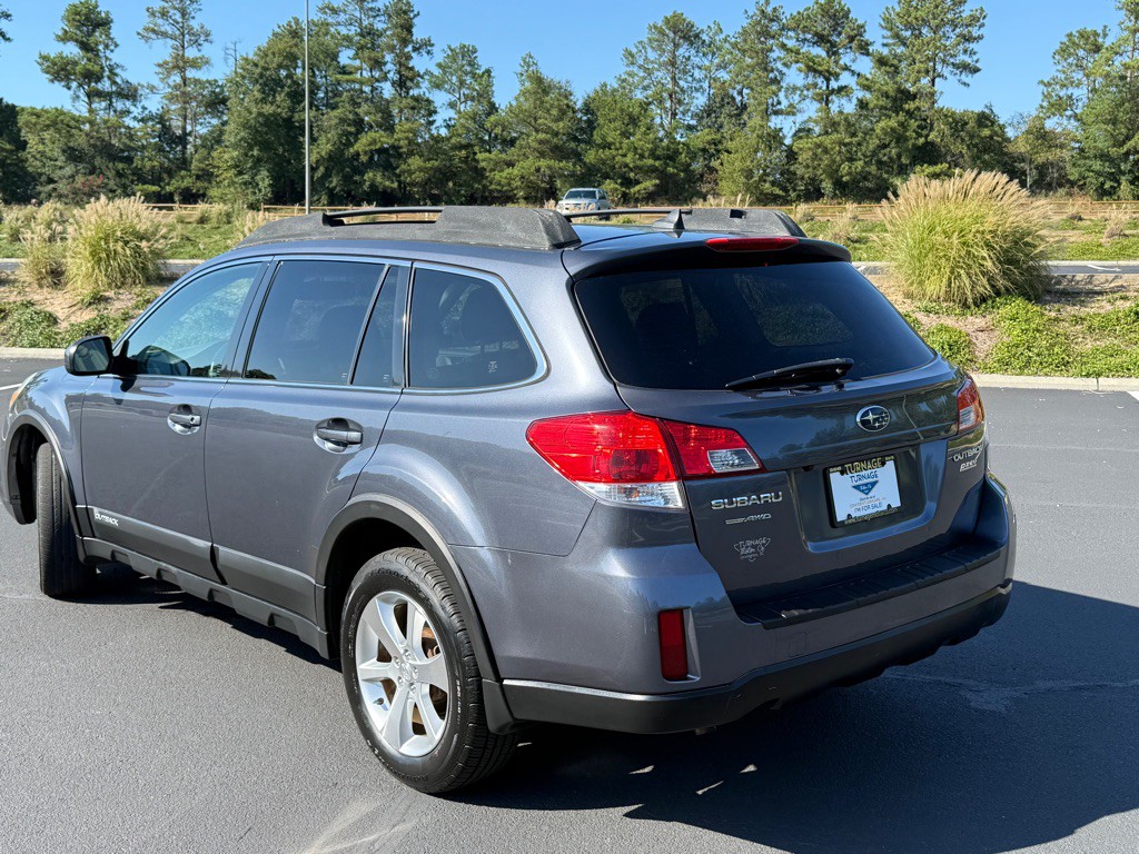 2014 Subaru Outback Image 8
