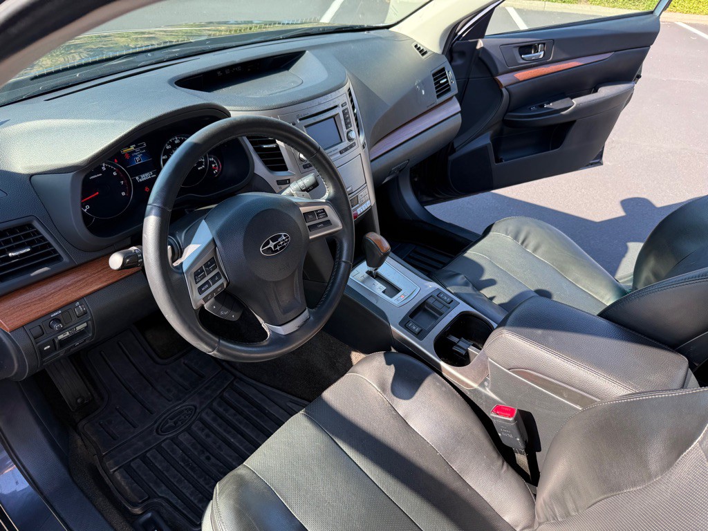 2014 Subaru Outback Image 11