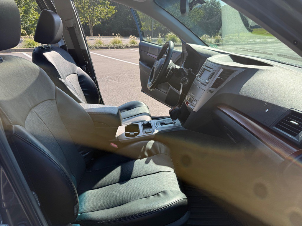 2014 Subaru Outback Image 13