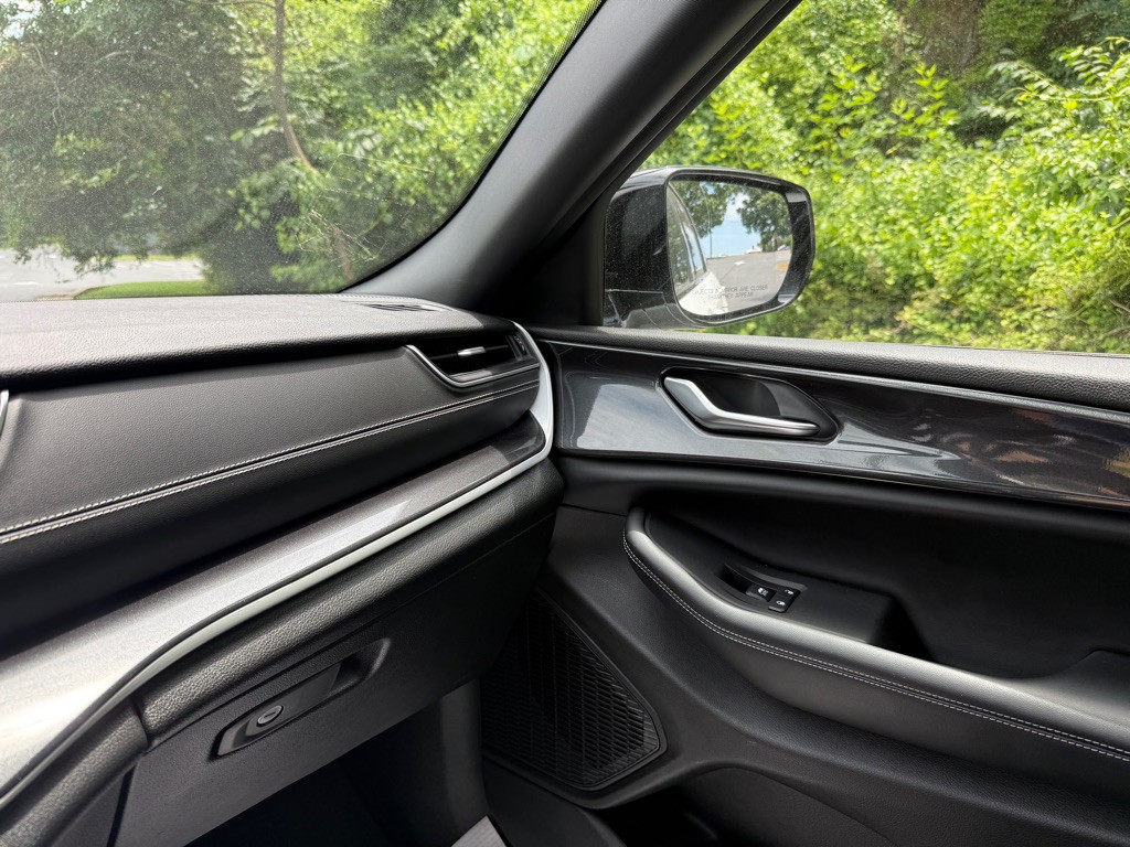 2023 Jeep Grand Cherokee Image 19