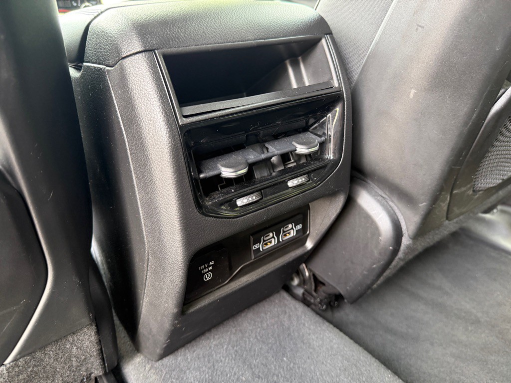 2023 Jeep Grand Cherokee Image 22