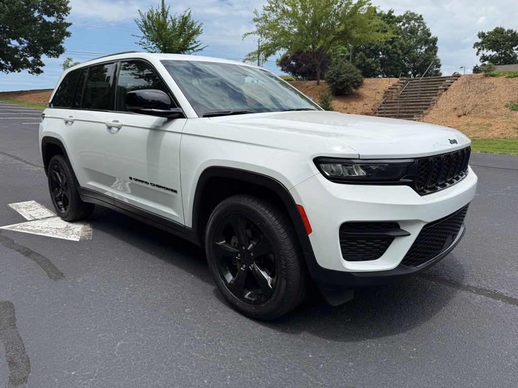 2023 Jeep Grand Cherokee Image 28