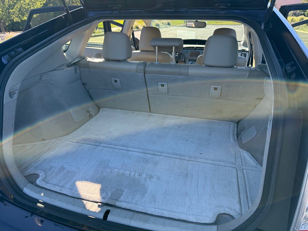 2012 Toyota Prius Image 18