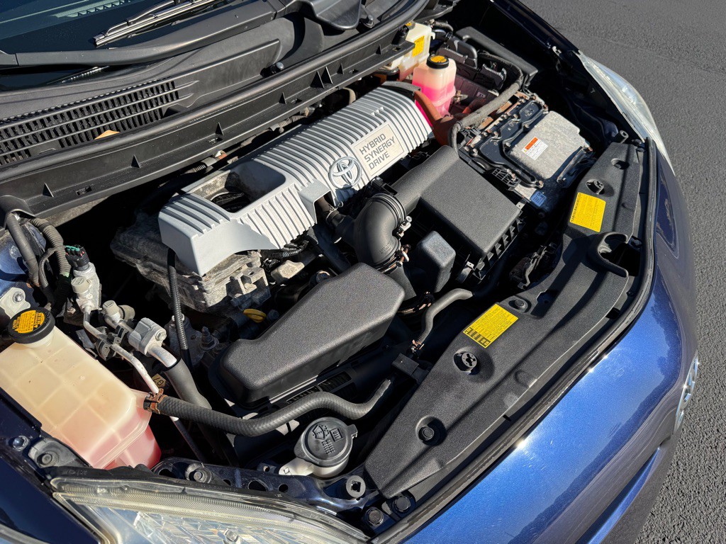 2012 Toyota Prius Image 29